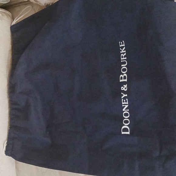 Dooney &Bourke - Picture 7 of 7